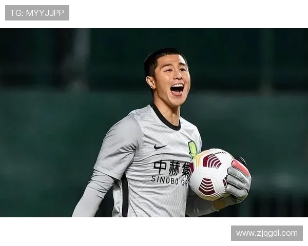 国安赛前官方训练张玉宁回归 侯森因身体原因缺席